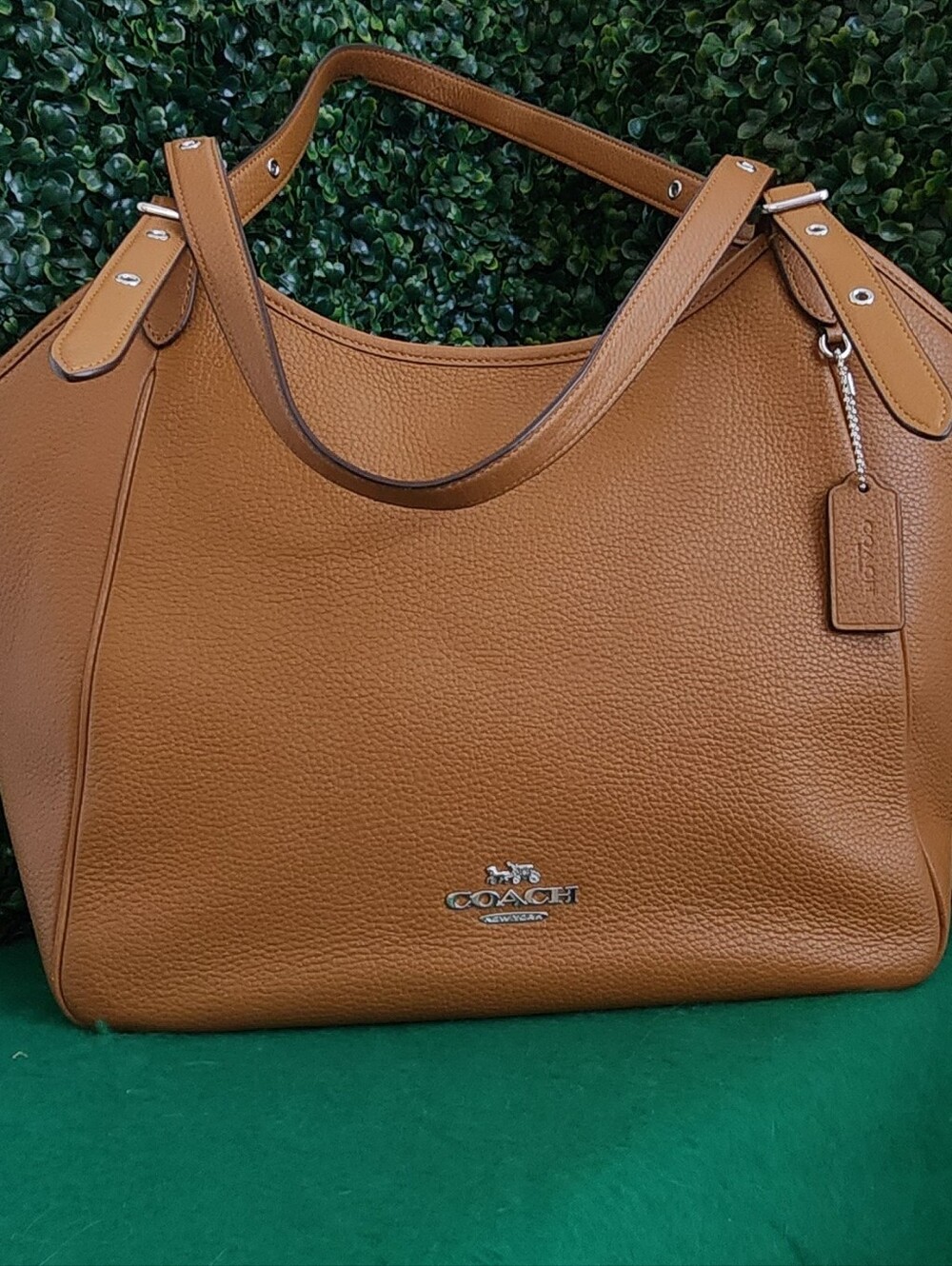 COACH Tan Leather Tote Bag - Classic Pebbled Carryall